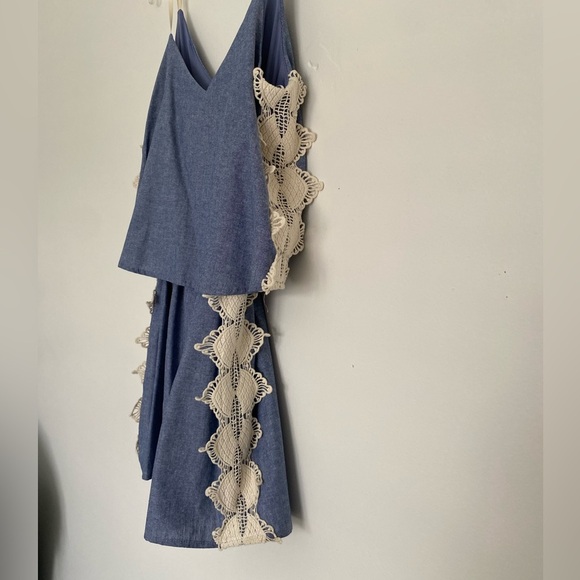 NWT Francesca’s Summer Shorts Romper Small Crochet Lace Blue Coastal Whimsical - Picture 2 of 9